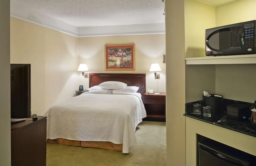 Embassy Suites Secaucus - Meadowlands-1